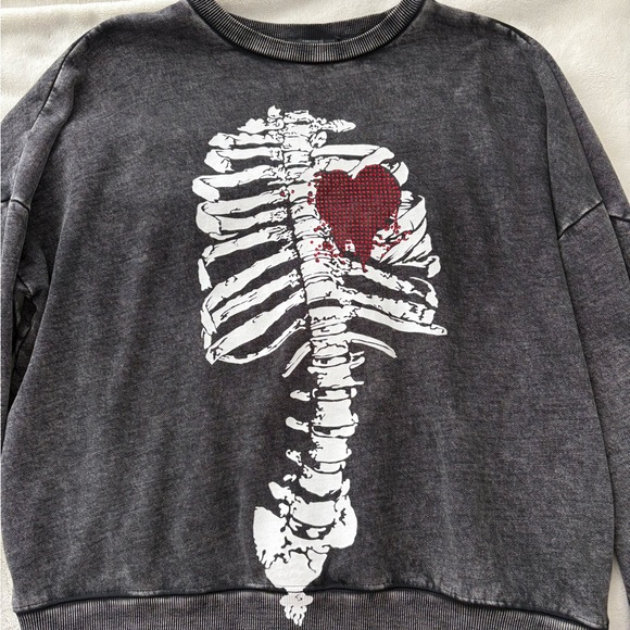 Forever 21 Charcoal Graphic Sweatshirt - Picture 1 of 4